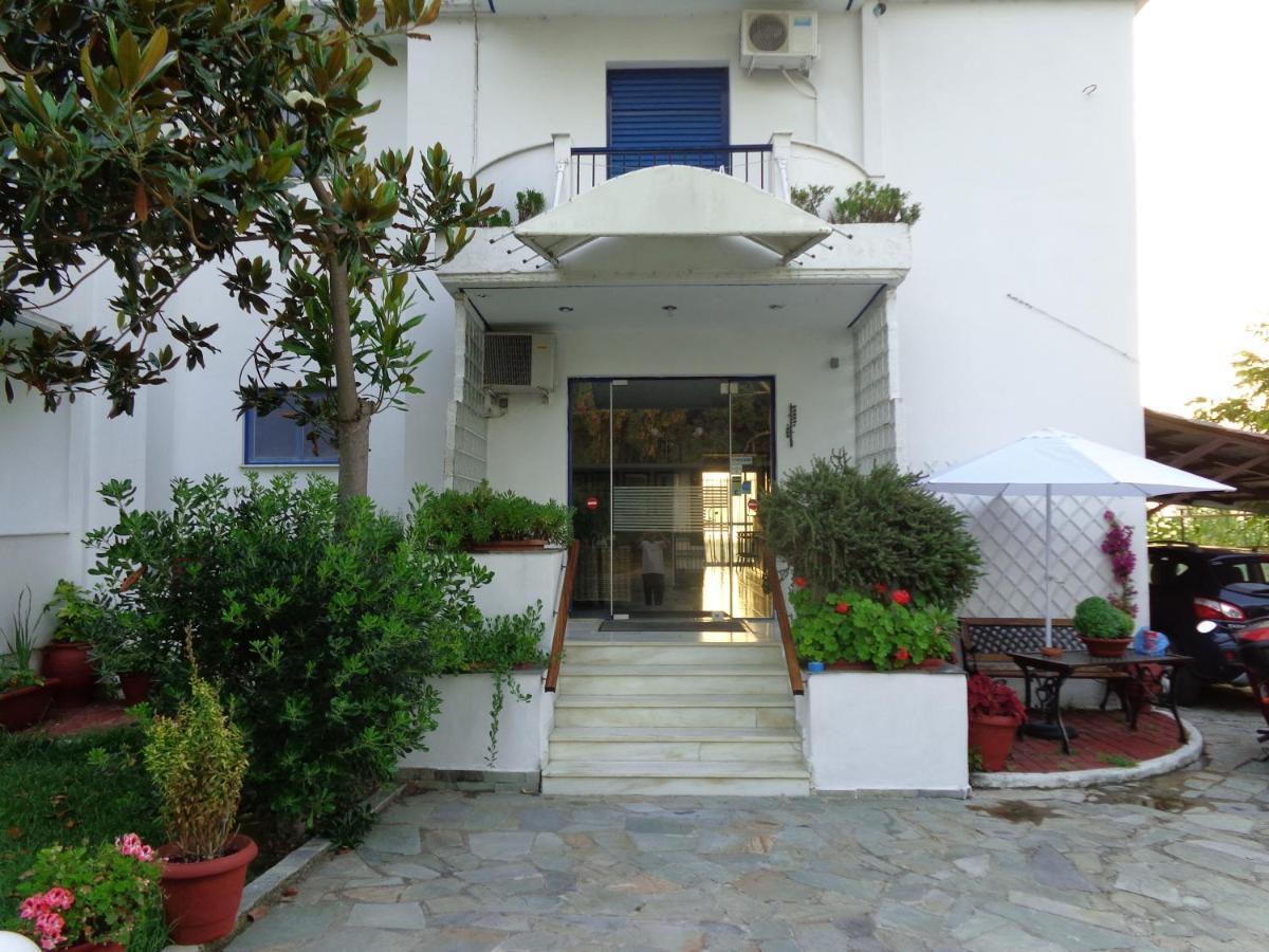 Porto Kairis Hotel Oreoi Bagian luar foto