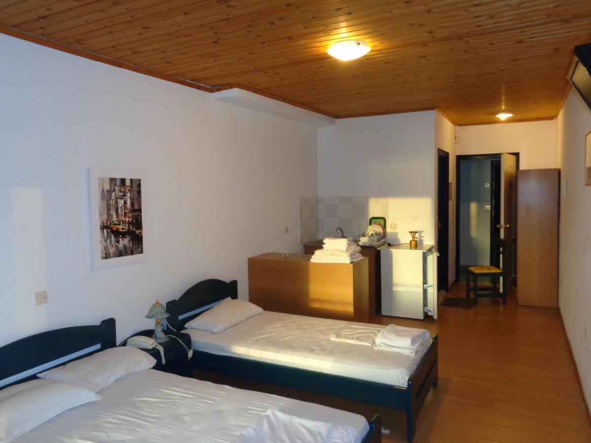 Porto Kairis Hotel Oreoi Bagian luar foto