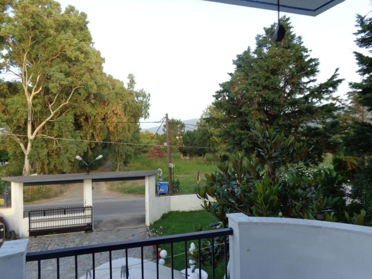 Porto Kairis Hotel Oreoi Bagian luar foto