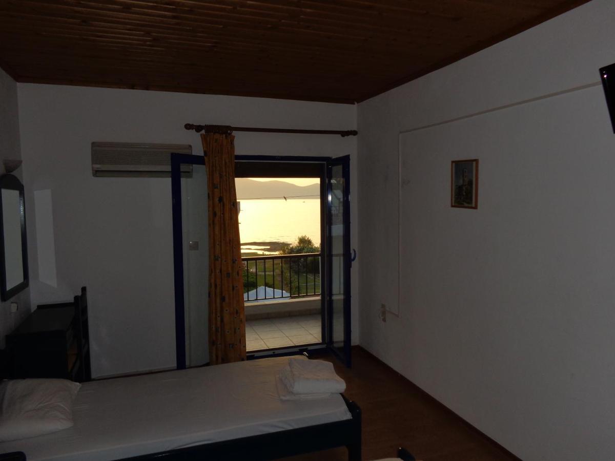 Porto Kairis Hotel Oreoi Bagian luar foto