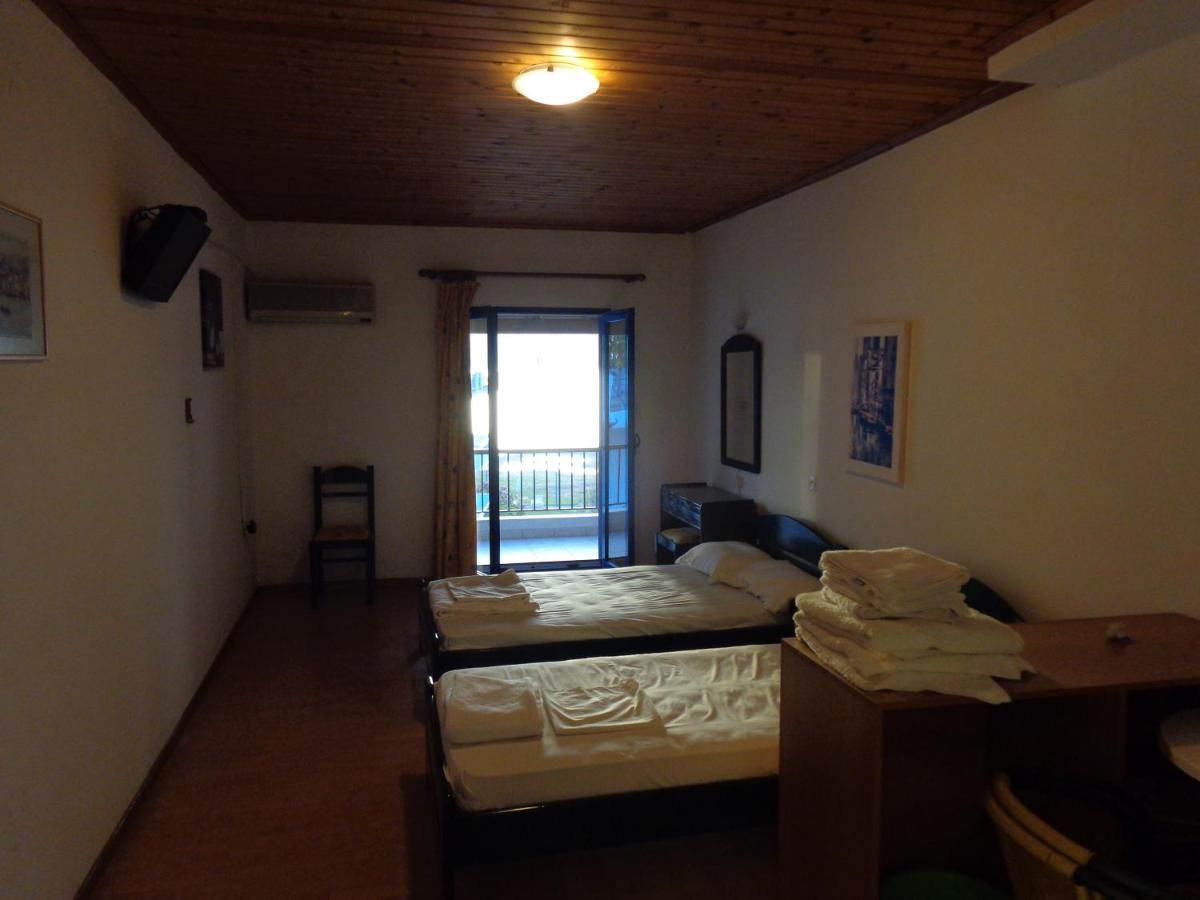 Porto Kairis Hotel Oreoi Bagian luar foto