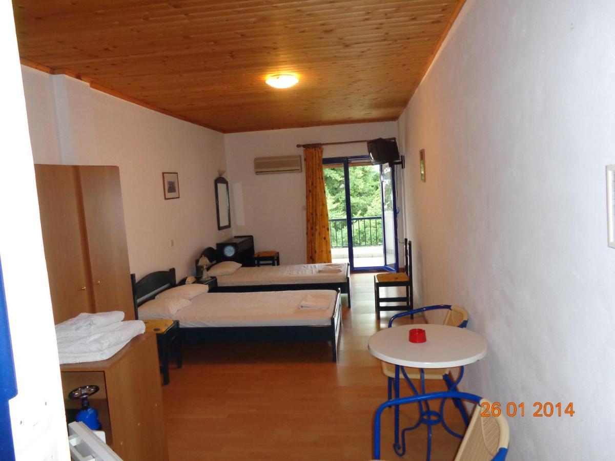 Porto Kairis Hotel Oreoi Bagian luar foto