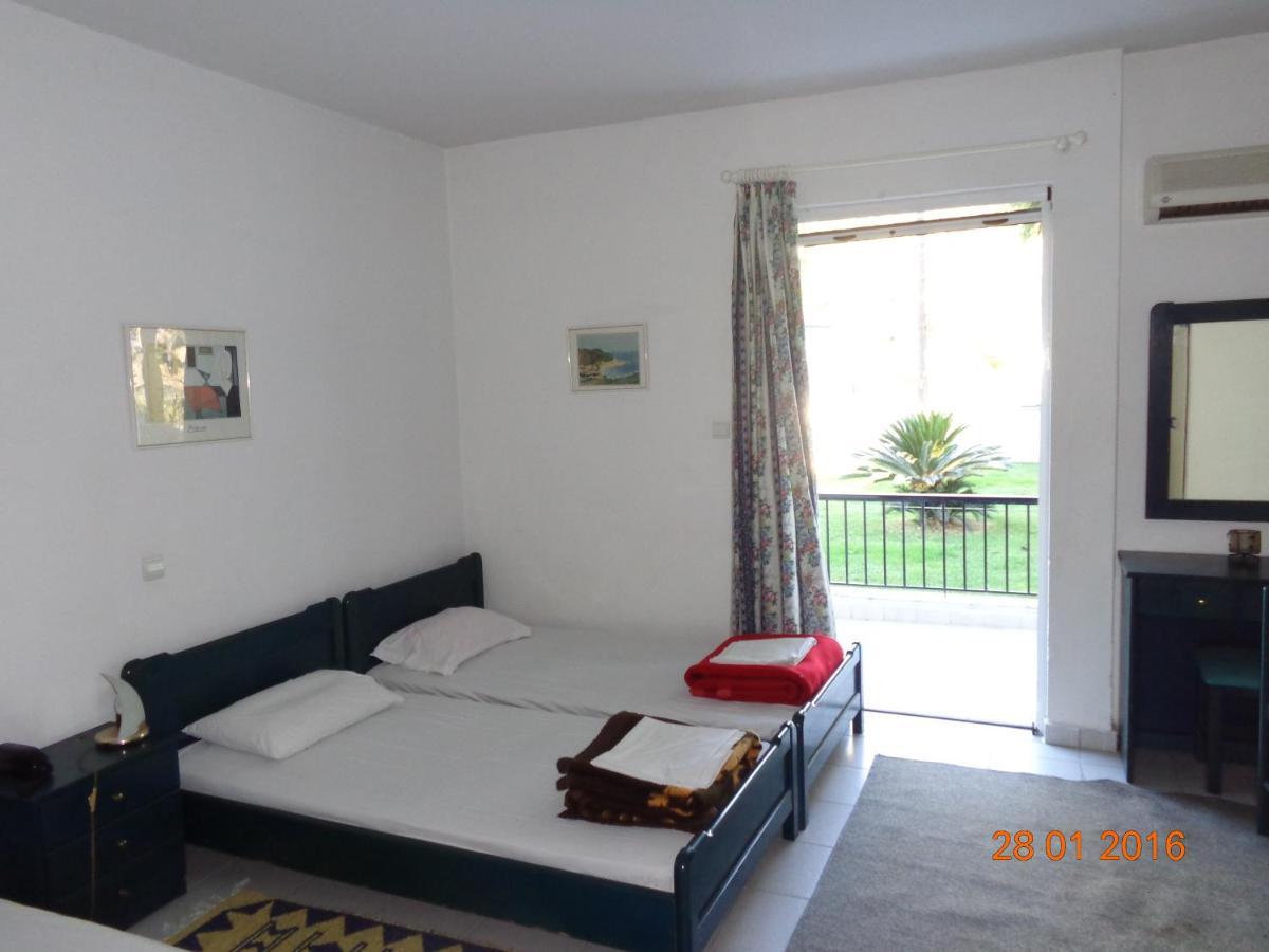 Porto Kairis Hotel Oreoi Bagian luar foto
